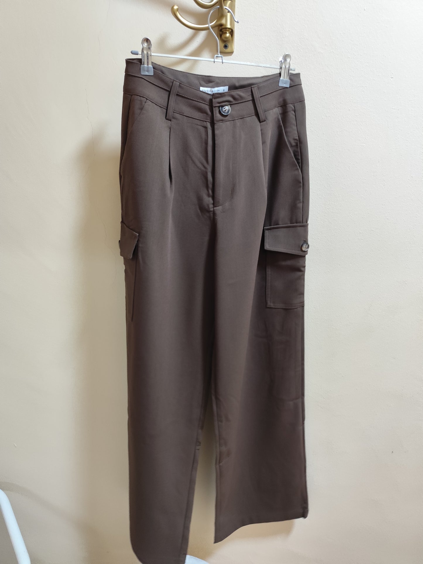 Pantalón Avignon tipo Cargo