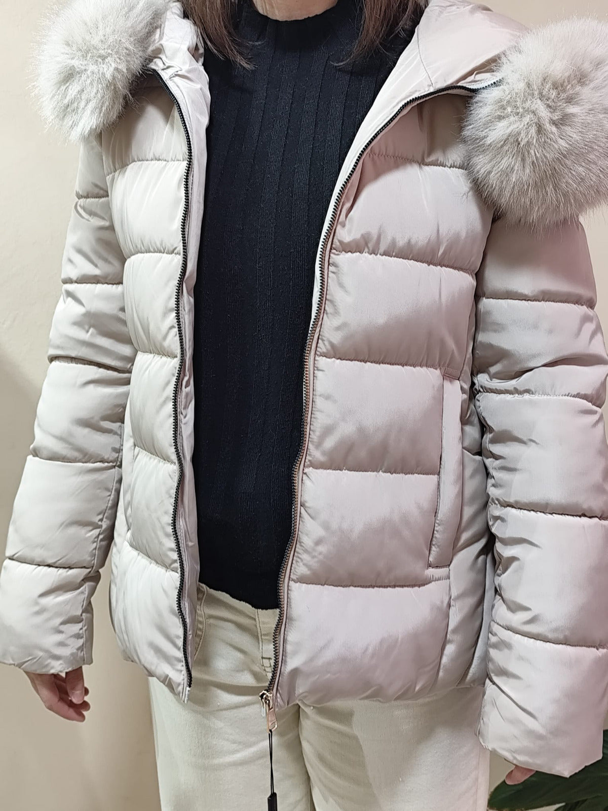 Anorak con capucha de pelo extraíble