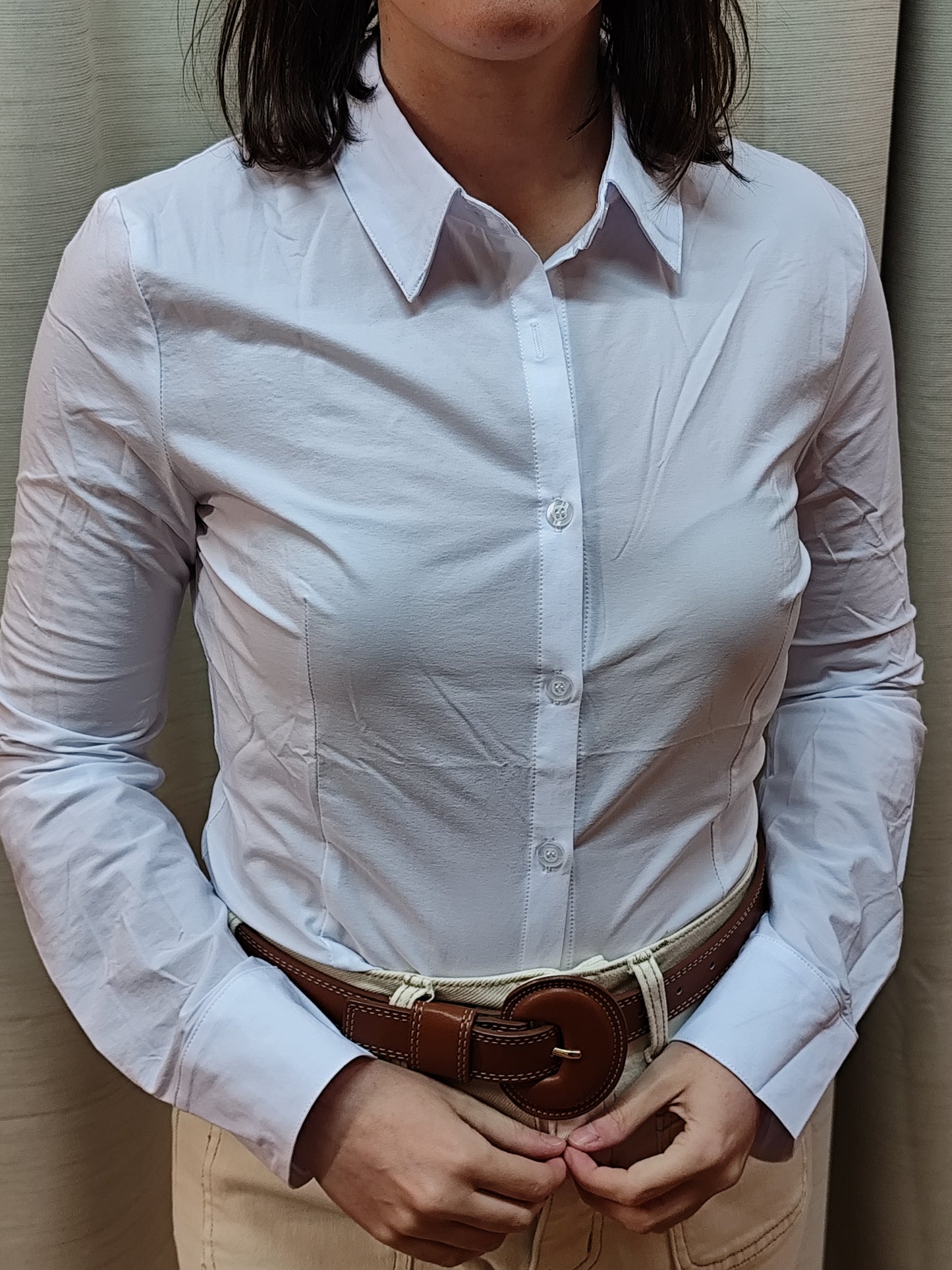 Blusa básica entallada