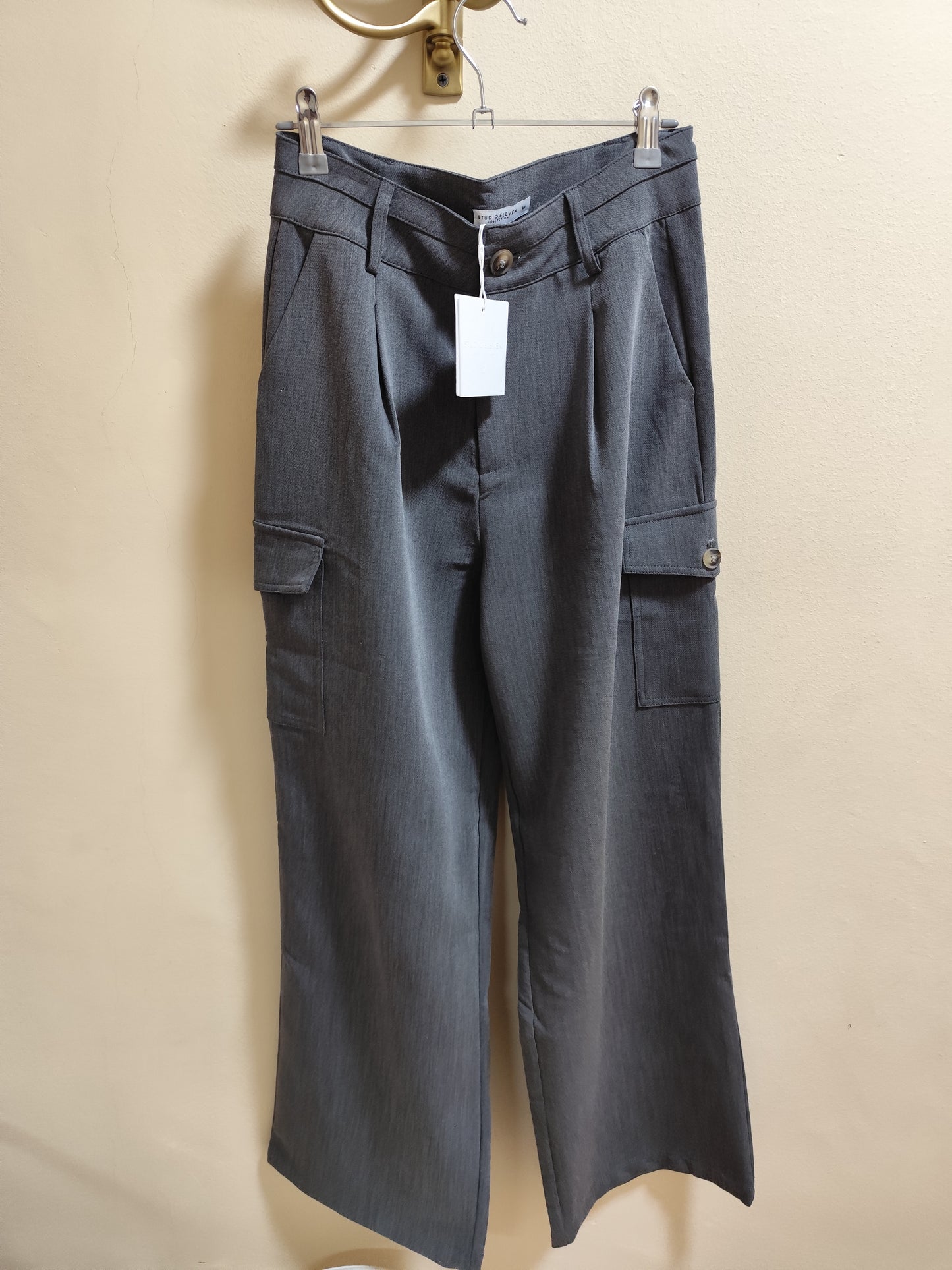 Pantalón Avignon tipo Cargo